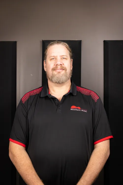 bass guitar teacher shawn markham